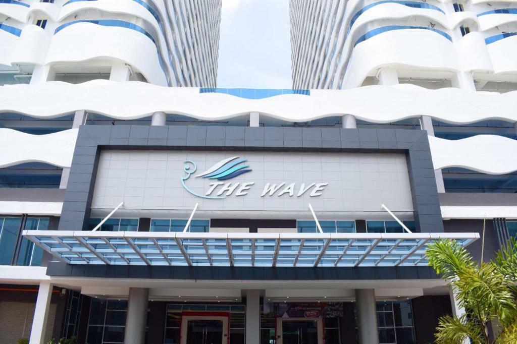 Mykey The Wave A-23-15 Melaka City Bagian luar foto